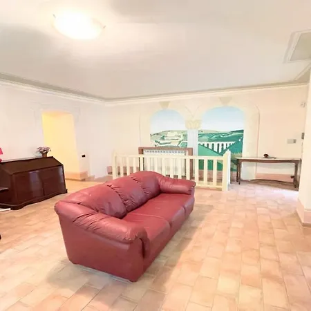 וילה Detached Centrally Located - Car Unnecessary - Wifi - Sleeps 10 *