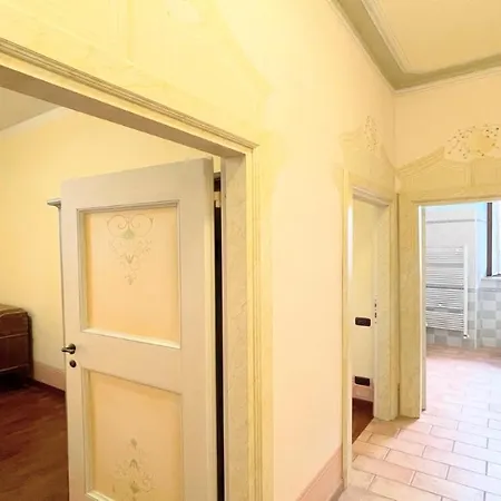 Detached Centrally Located - Car Unnecessary - Wifi - Sleeps 10 * ספולטו
