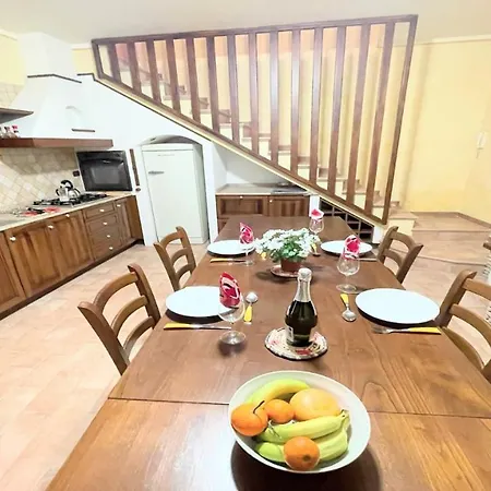 וילה Detached Centrally Located - Car Unnecessary - Wifi - Sleeps 10