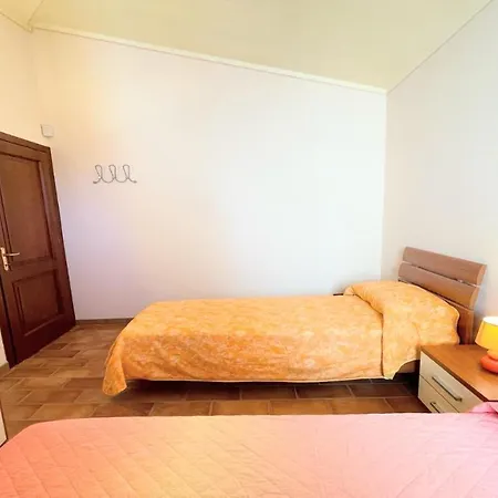 וילה Detached Centrally Located - Car Unnecessary - Wifi - Sleeps 10